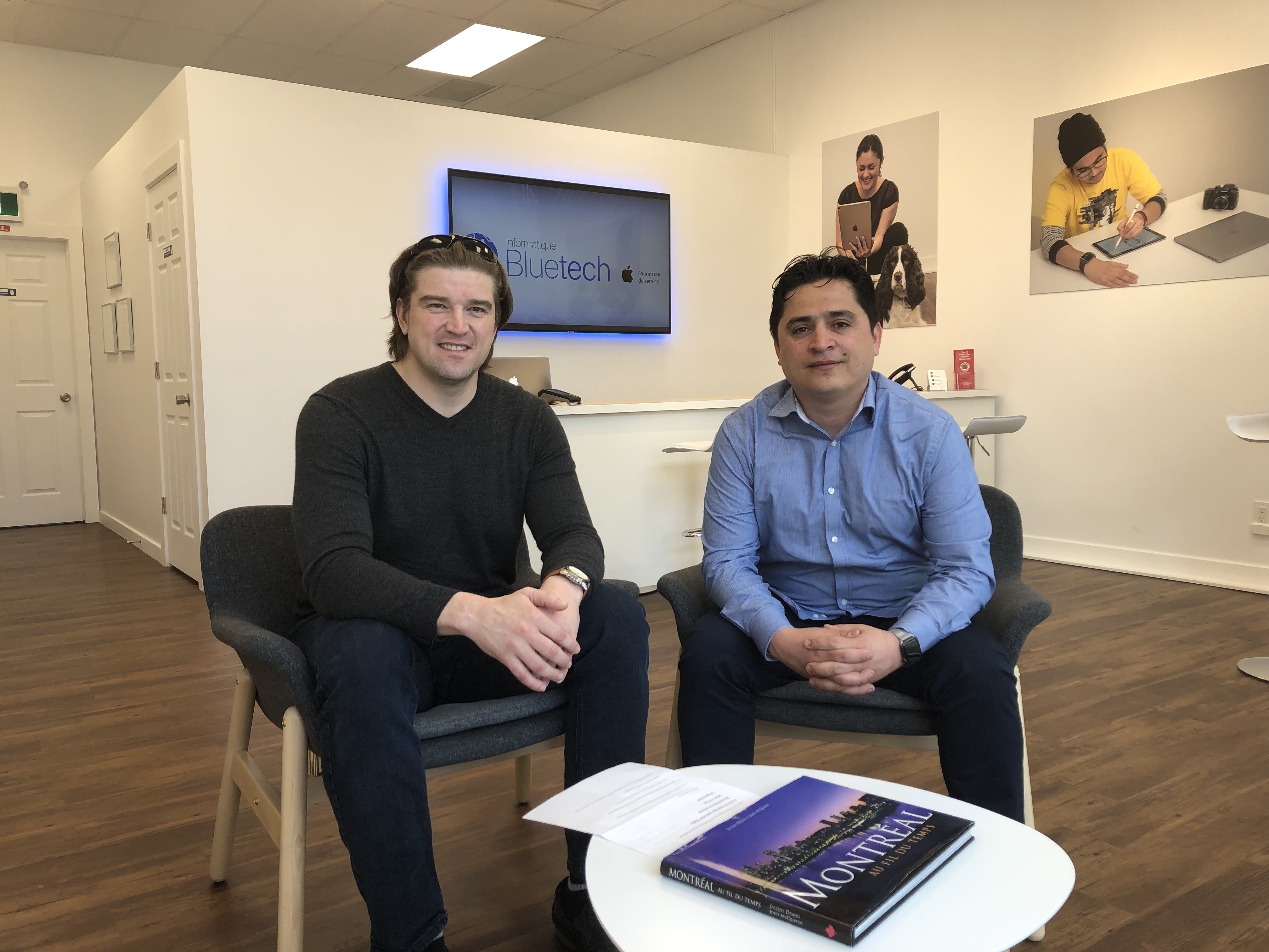 Dragos rencontre Cristian Sanchez, propriétaire chez Informatique Bluetech